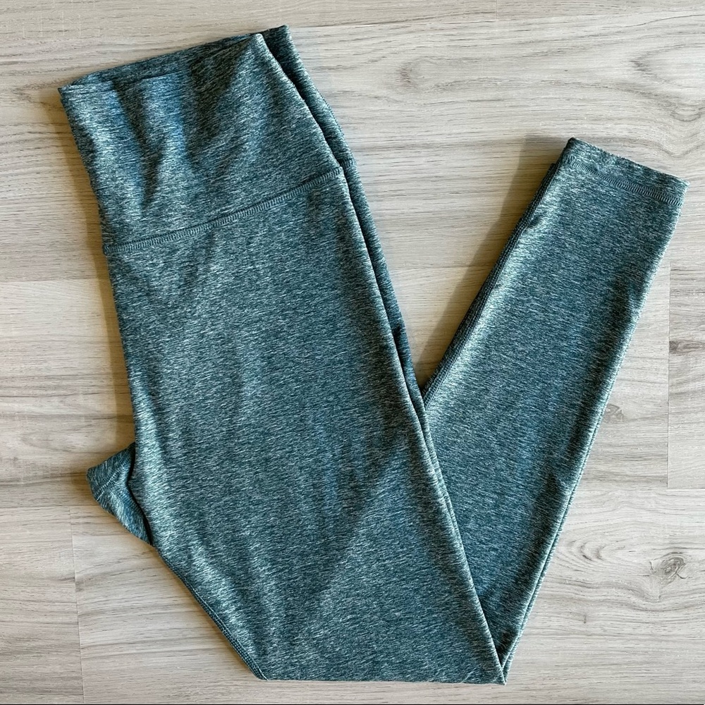 Scorpio Sol Green Athletic Yoga Pants Leggings size M
